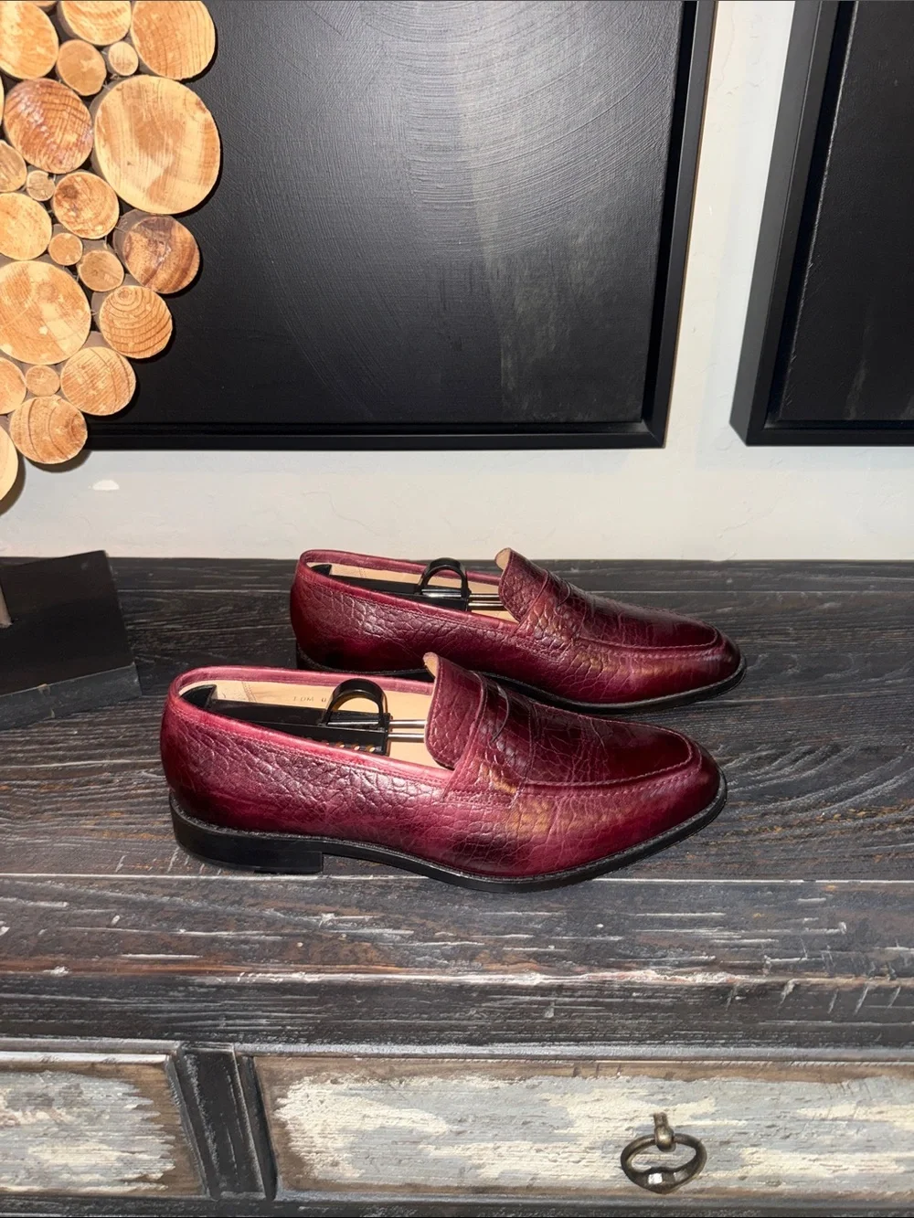 Men's Burgundy Croc-Texture Leather Slip-On Loafers